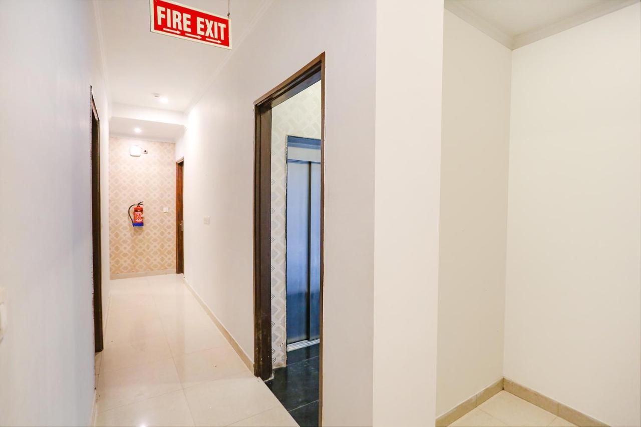 Hotel Novel Suites Neu-Delhi Exterior foto