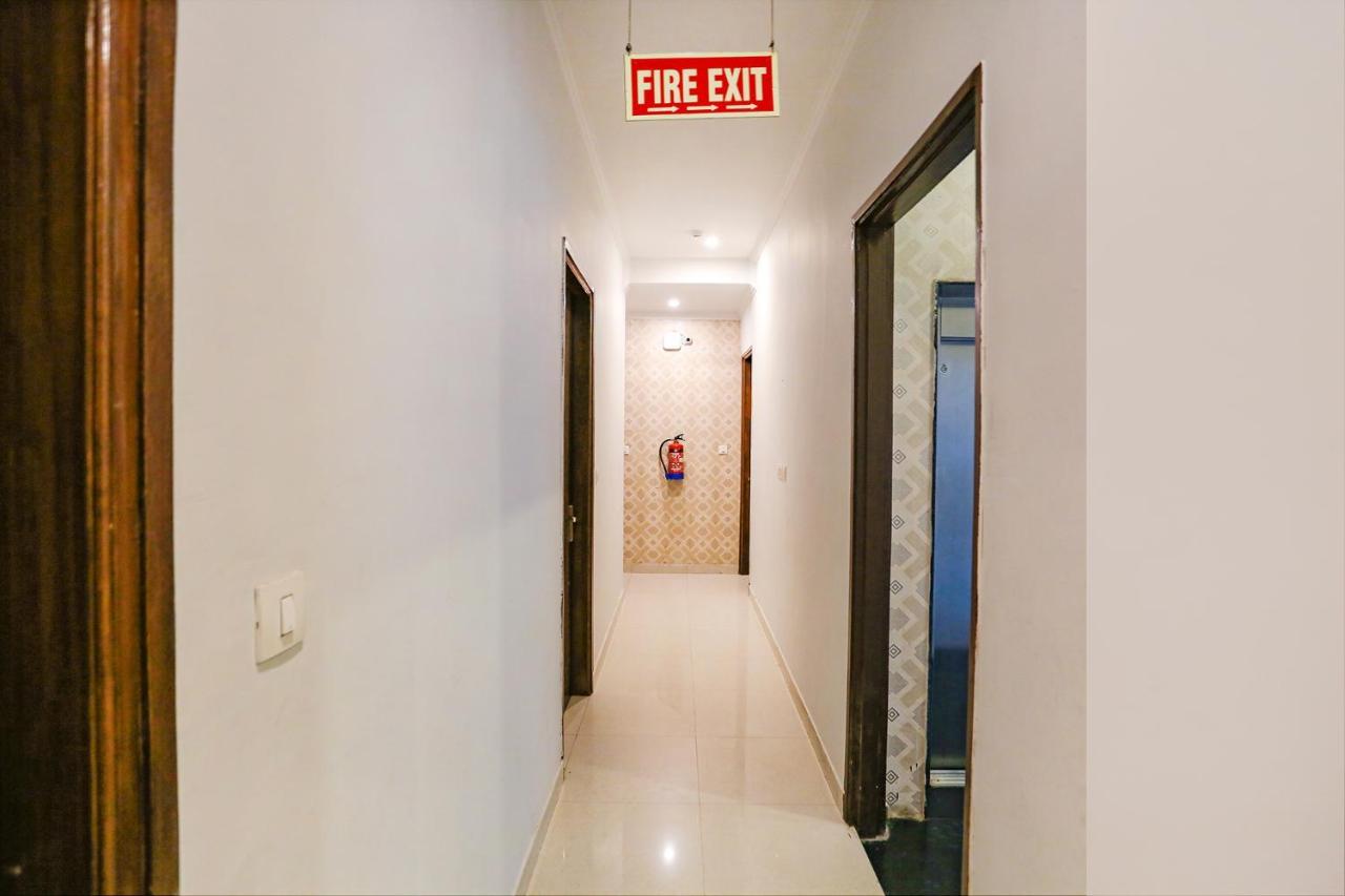 Hotel Novel Suites Neu-Delhi Exterior foto